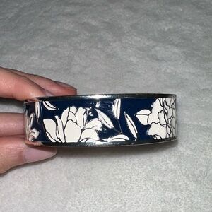 Tommy Bahama Blue and White Floral Bracelet